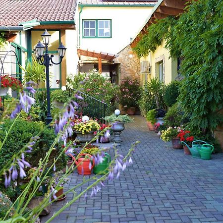 Ferienwohnung Koppi Pamhagen Esterno foto